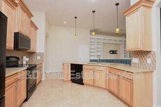 5632 Aral Dr in Lakeland, FL - Building Photo - Building Photo