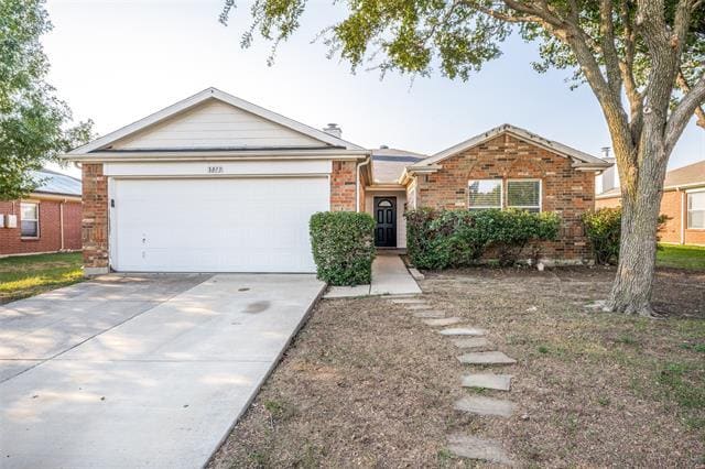 property at 3813 Sonoma Dr