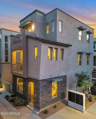 3510 N Miller Rd in Scottsdale, AZ - Building Photo