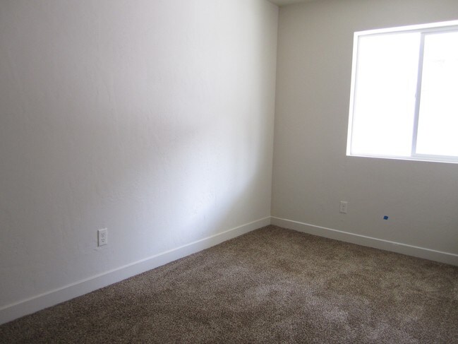 Edgewater 4Plex in Orem, UT - Foto de edificio - Interior Photo