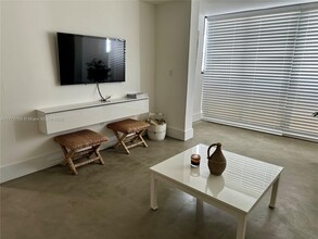 250 Galen Dr in Key Biscayne, FL - Building Photo - Building Photo