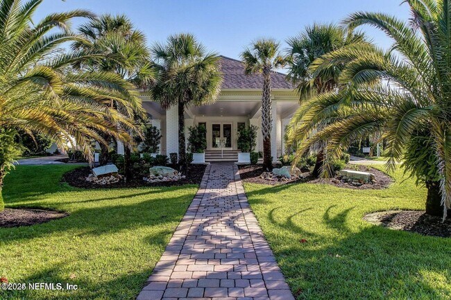 1561 Stonebriar Rd in Green Cove Springs, FL - Foto de edificio - Building Photo