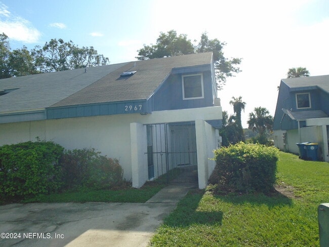 property at 2967 Bayshore Dr E