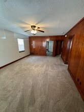 324 Michael Cir in Mary Esther, FL - Foto de edificio - Building Photo