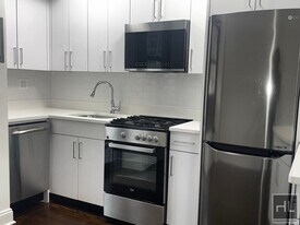 EAST 35 STREET, Unit 12DE in New York, NY - Building Photo