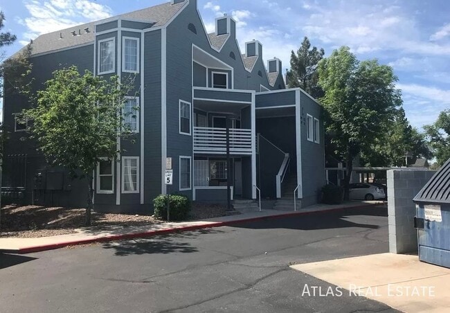 property at 1505 N Center St