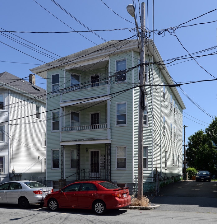 104 Collette St in New Bedford, MA - Building Photo