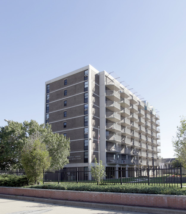 Mickle Towers in Camden, NJ - Building Photo