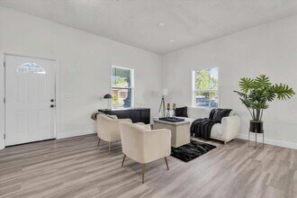 3101 N 15th St in Tampa, FL - Building Photo - Building Photo