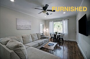 209 W Leake St, Unit B in Clinton, MS - Building Photo