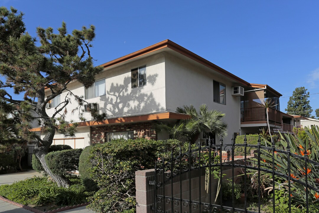 7611 Newlin Ave in Whittier, CA - Building Photo