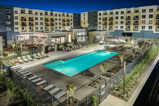 The Galloway in Pleasanton, CA - Foto de edificio - Building Photo