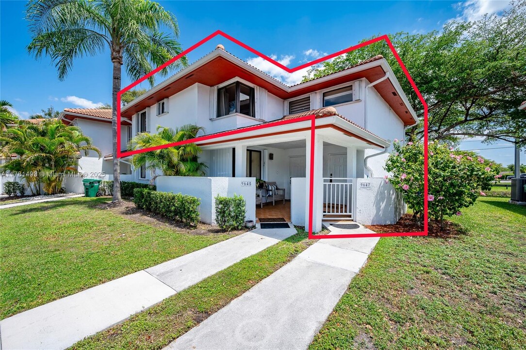 9647 SW 138th Ave in Miami, FL - Building Photo