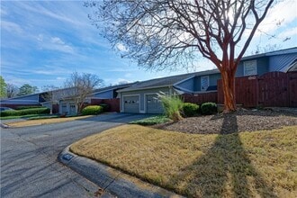 4943 Meadow Ln in Marietta, GA - Building Photo - Building Photo