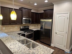 81 Cypress Grove Ln SW in Huntsville, AL - Building Photo - Building Photo