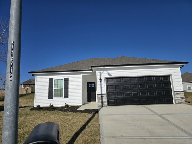 12219 N Rhode Ct in Kansas City, MO - Building Photo - Building Photo