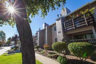 Laurel Grove in Salinas, CA - Building Photo - Building Photo