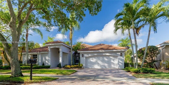 property at 2883 Oakbrook Dr