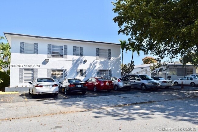 1843 Dewey St in Hollywood, FL - Building Photo - Building Photo