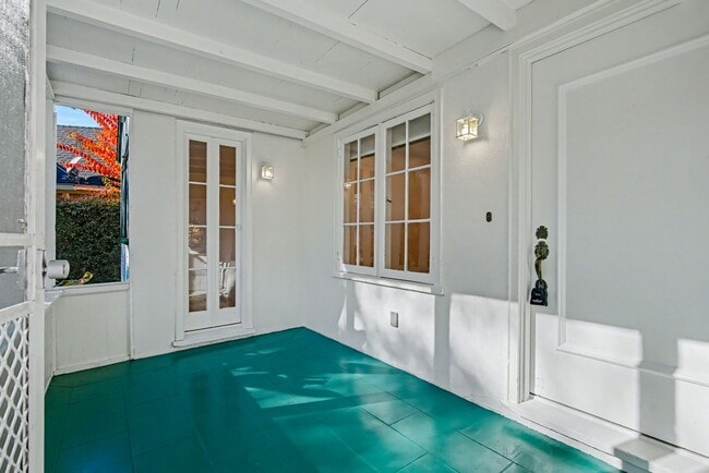 679 S Oak Knoll Ave in Pasadena, CA - Building Photo - Building Photo