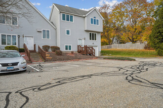 8 Eastbrook Heights-Unit -A in Mansfield, CT - Building Photo - Building Photo