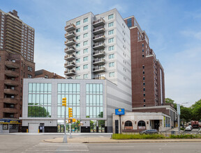 Kew Gardens Tower in Kew Gardens, NY - Building Photo - Building Photo