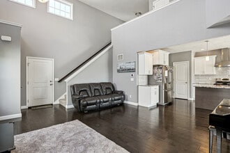 4533 Nicklaus Dr, Unit Legends of Champaign in Champaign, IL - Building Photo - Building Photo