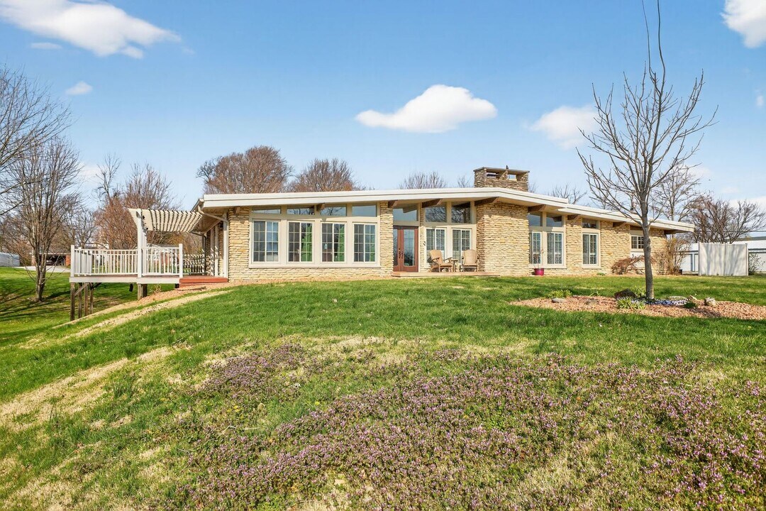 505 S Co Rd 200 W in Greensburg, IN - Building Photo