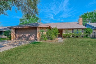 2215 Fort Laramie Dr in Katy, TX - Building Photo