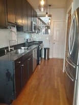 1414 W Estes Ave, Unit 3 Apartments