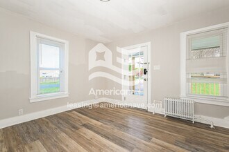 1579 Jackson St in Aliquippa, PA - Foto de edificio - Building Photo