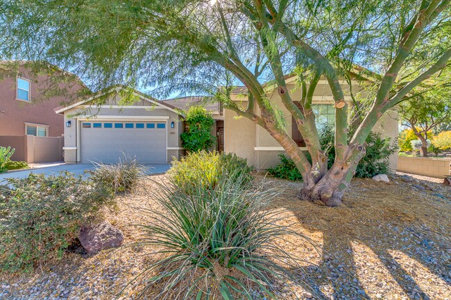 property at 1841 E Dubois Ave