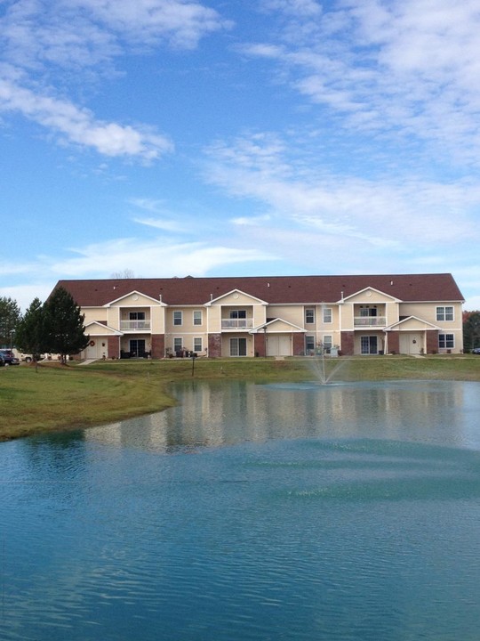 The Village at Joseph's Run in Midland, MI - Foto de edificio