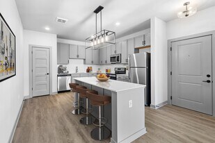 Arbour Place Apartments in Jeffersonville, IN - Building Photo