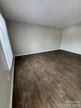 2022 Harvest Ln, Unit 16 in Charlotte, NC - Building Photo - Building Photo