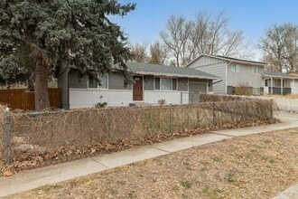 930 Bowser Dr in Colorado Springs, CO - Building Photo - Building Photo