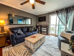 1919 Spring St in North Myrtle Beach, SC - Building Photo - Building Photo