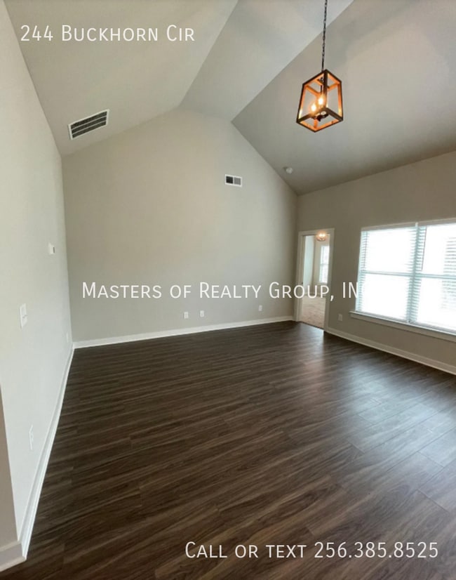 244 Buckhorn Cir in Weaver, AL - Building Photo - Building Photo