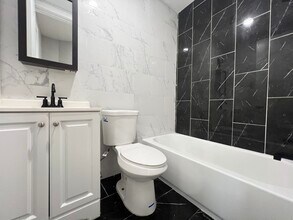 324 Old Bergen Rd, Unit 1 in Jersey City, NJ - Building Photo - Building Photo