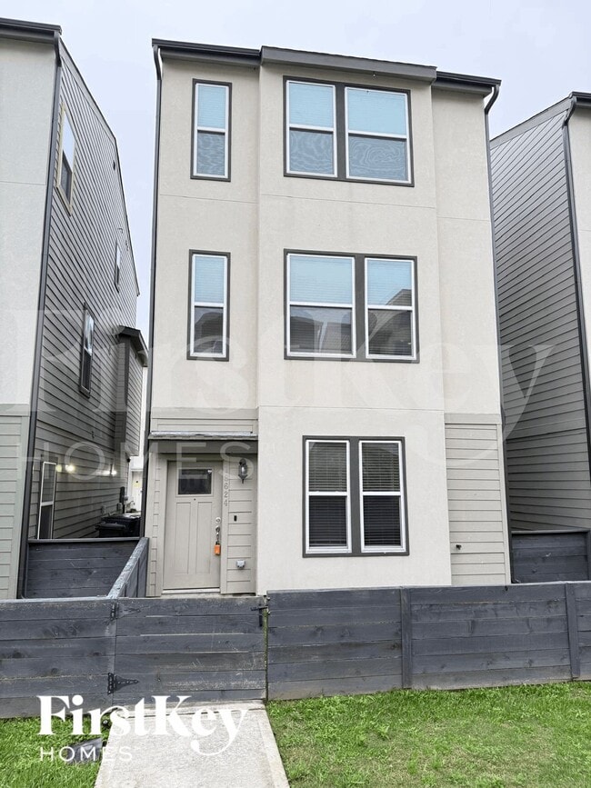 property at 18624 Whimsic Aly