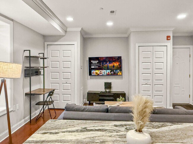 606 S 2nd St in Philadelphia, PA - Building Photo - Building Photo