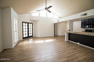 6806 Ridgley Way in El Paso, TX - Building Photo - Building Photo