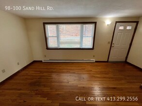 98-100 Sand Hill Rd in Amherst, MA - Building Photo - Building Photo