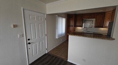 2518 Mathews Ave in Redondo Beach, CA - Building Photo - Building Photo