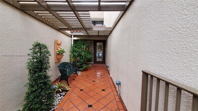 8129 SW 87th Terrace in Miami, FL - Building Photo - Building Photo