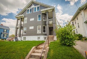 1931 Delaware Ave in Norwood, OH - Building Photo