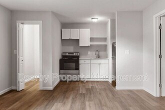 133 W Ridgewood Ave in Red Bank, TN - Building Photo - Building Photo