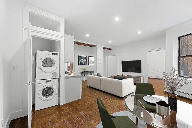 198 Rivington St in New York, NY - Building Photo - Building Photo