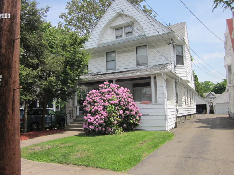 92 Walnut St in Binghamton, NY - Building Photo