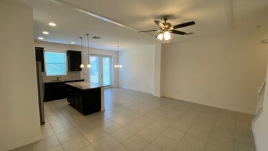 2271 Sedge Grass Way in Orlando, FL - Building Photo - Building Photo